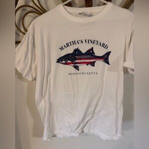 Vintage Martha’s Vineyard T-Shirt USA Made Fish Graphic Patriotic Tee Size Large